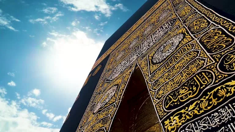 semua_bisa_umroh_makassar_syarif_travel