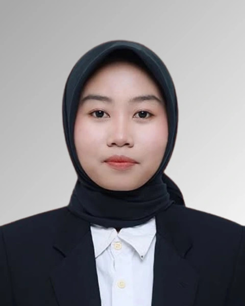 Yusriyah-Admin-Syarif-Travel_SemuaBisaUmrah
