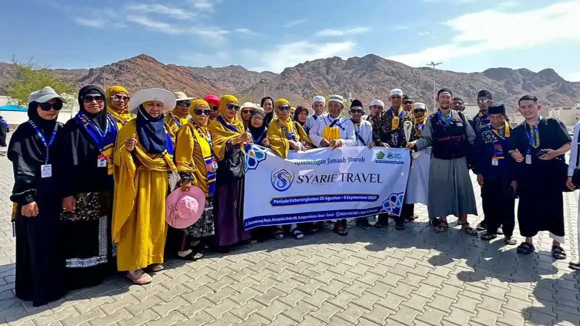 Jamaah-Syarif-Travel-beribadah-periode-Umroh-2025-2026