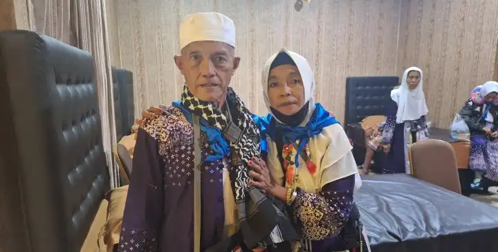 Nurul-Hasanah-Muhammad-Latif-Penjual-Gorengan-Berangkat-Haji_Cara_Cerdas_Menabung_untuk_Umroh_2026